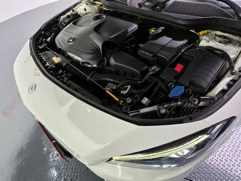 Mercedes-Benz CLA 250 САМО 30% АВАНС, снимка 11 - Автомобили и джипове - 55735102
