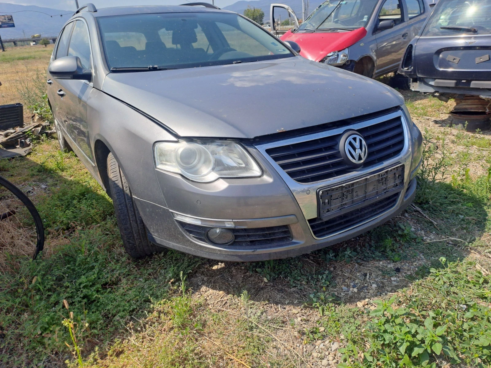 VW Passat 1.o 105k.c., снимка 1