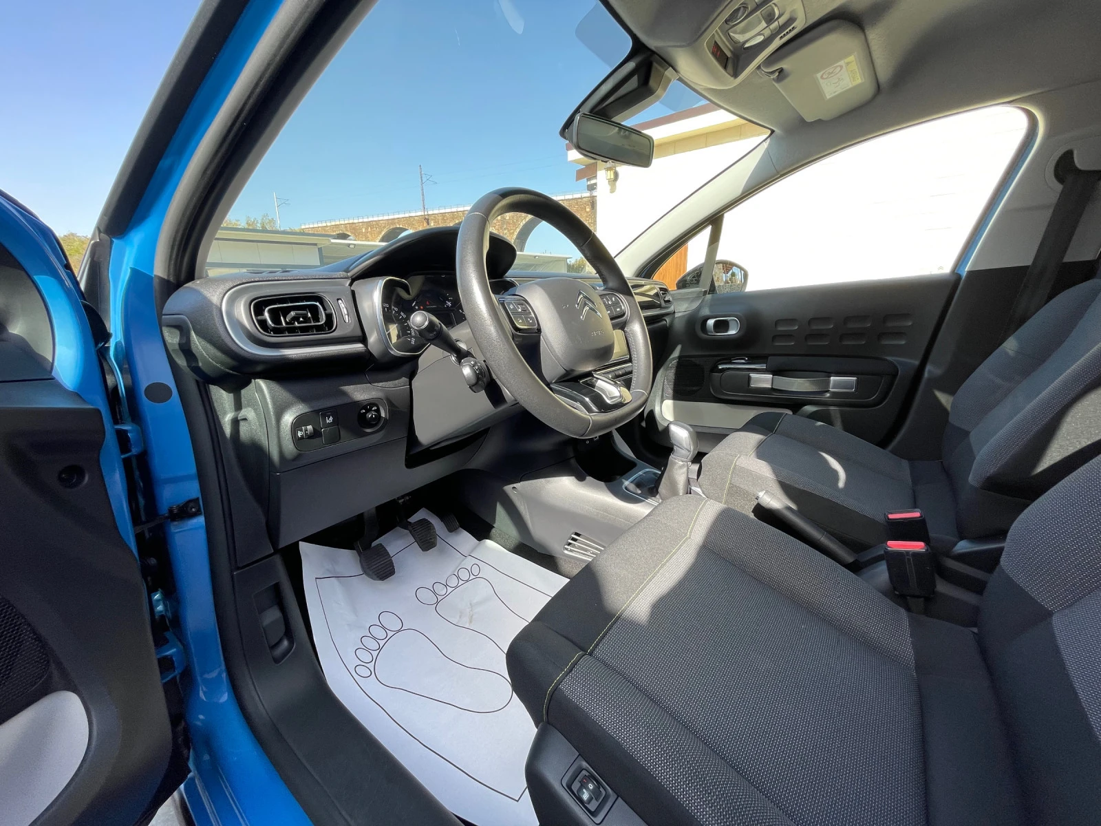 Citroen C3 1.2 i Euro 6 - изображение 8