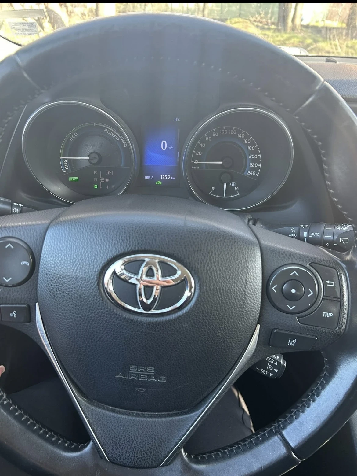 Toyota Auris  - изображение 3