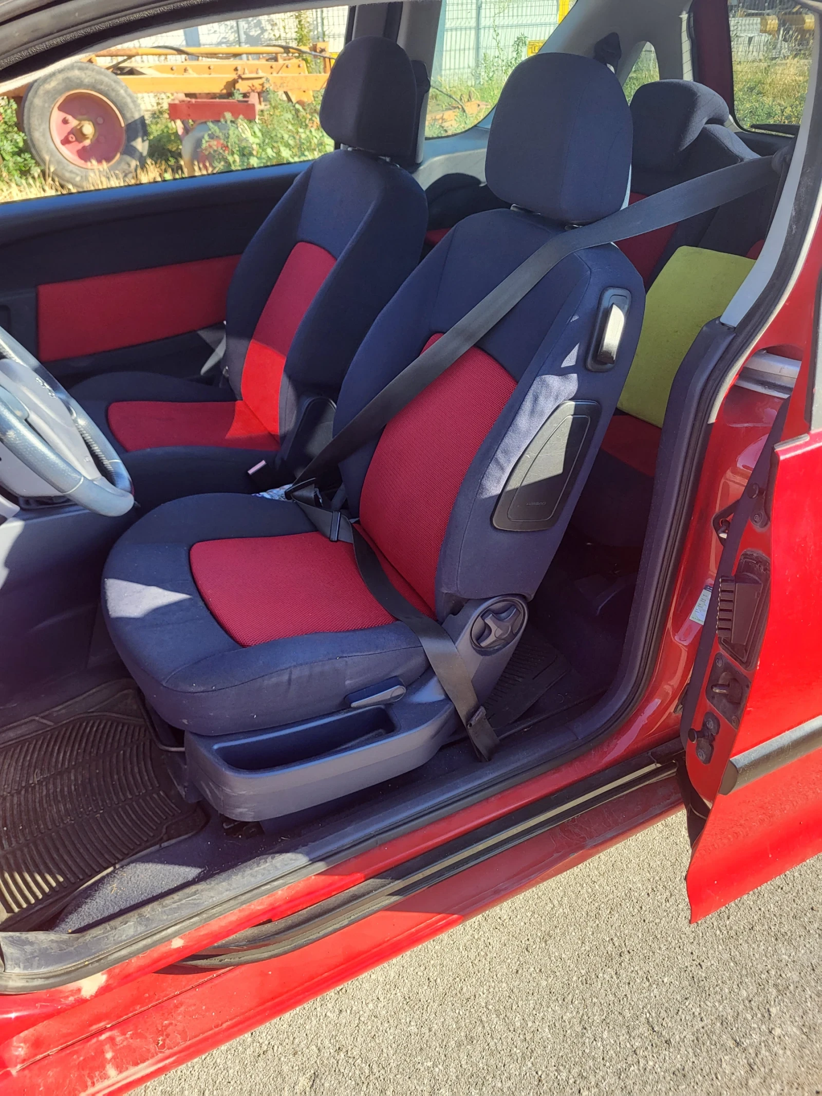 Peugeot 1007  - изображение 6