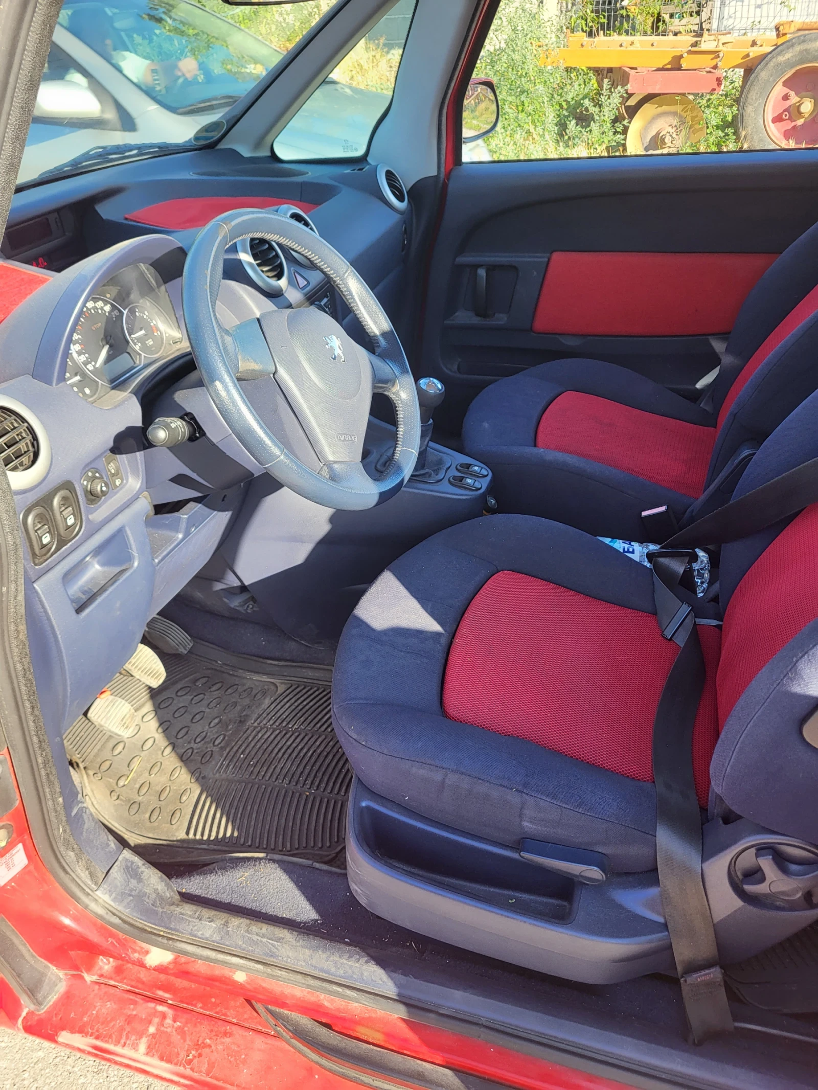 Peugeot 1007  - изображение 8