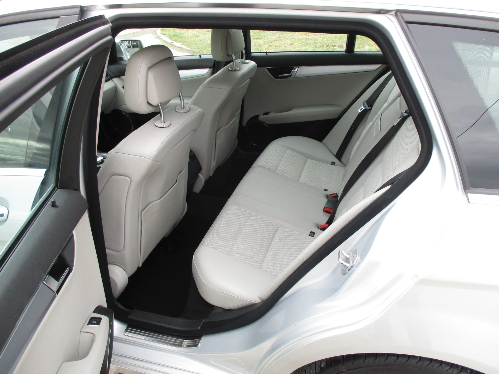 Mercedes-Benz C 200 2.2//136.// / | Mobile.bg   11