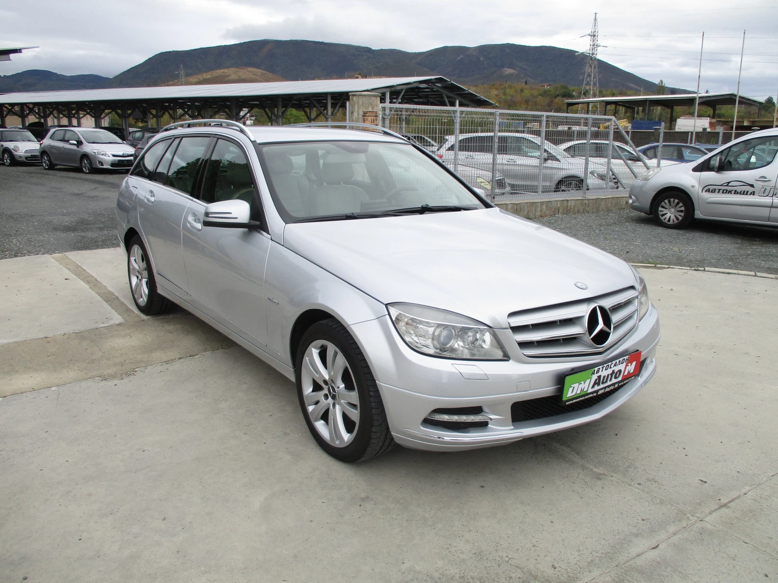 Mercedes-Benz C 200 2.2/ДИЗЕЛ/136кс./АВТОМАТИК/КАТО НОВА/ - изображение 2