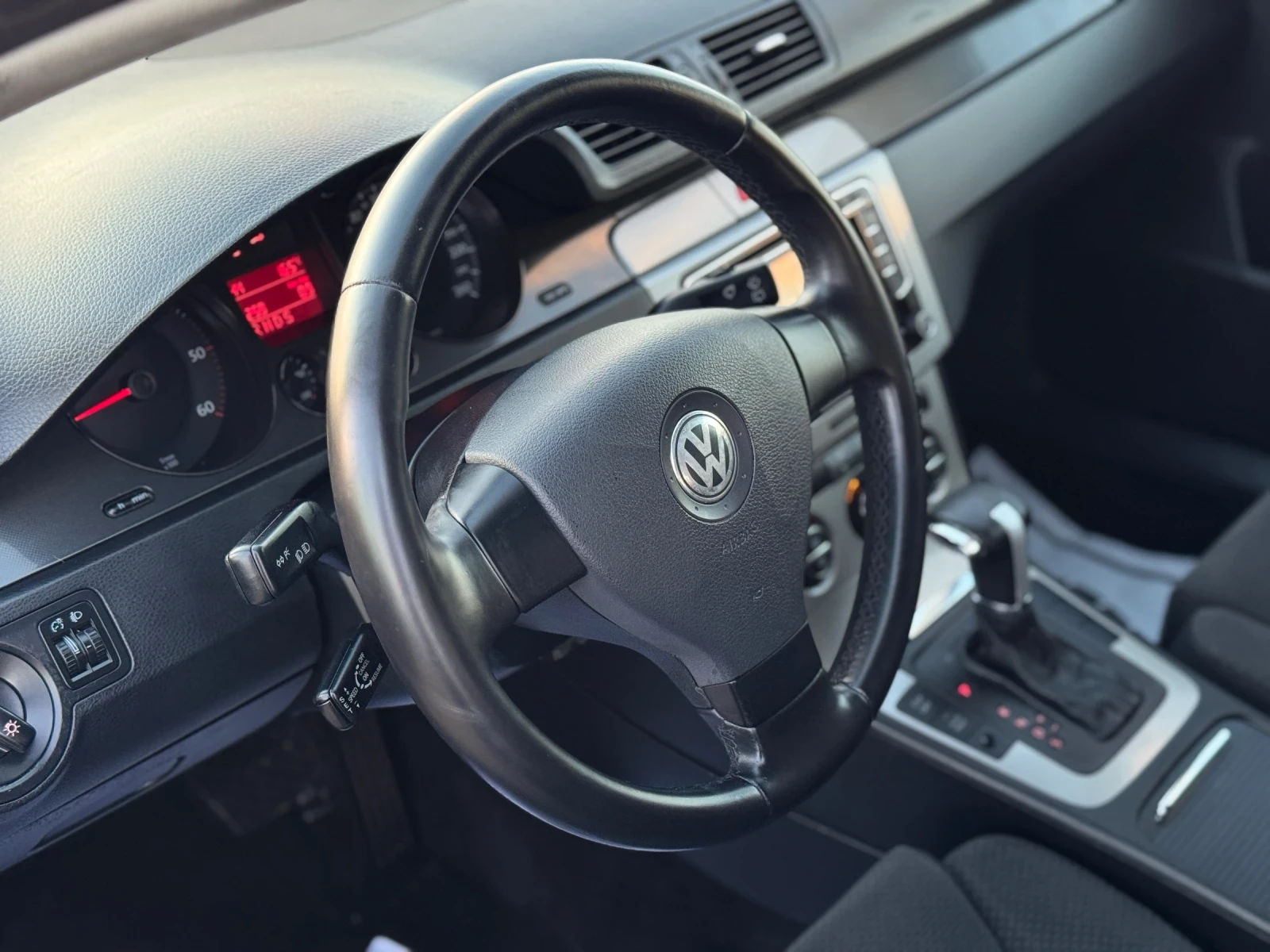 VW Passat HIGHLINE DSG НАВИГАЦИЯ КЛИМАТРИНОК  - изображение 10