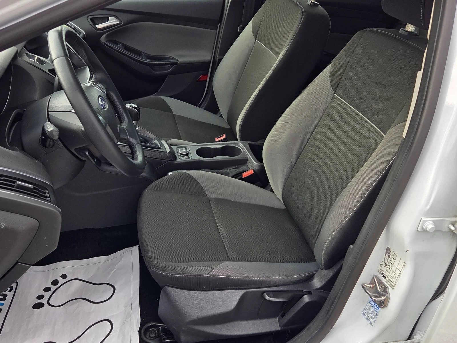 Ford Focus 1.6TDCI/GHIA/6 скорости - изображение 9