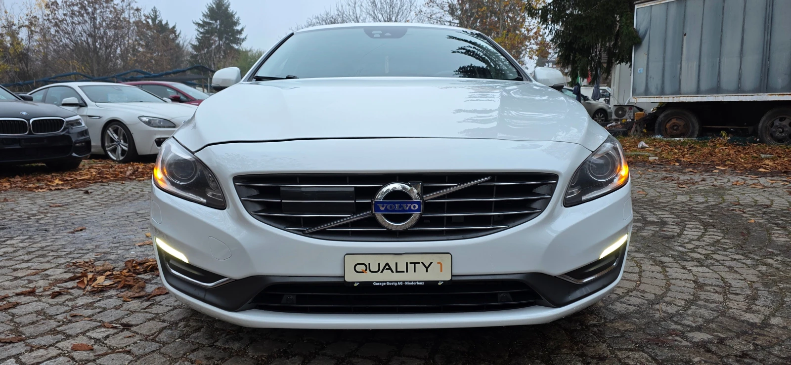 Volvo V60 2.0d * SUMMUM* AVTOMAT* KEYLESS* DISTONIC* SWISS - изображение 2