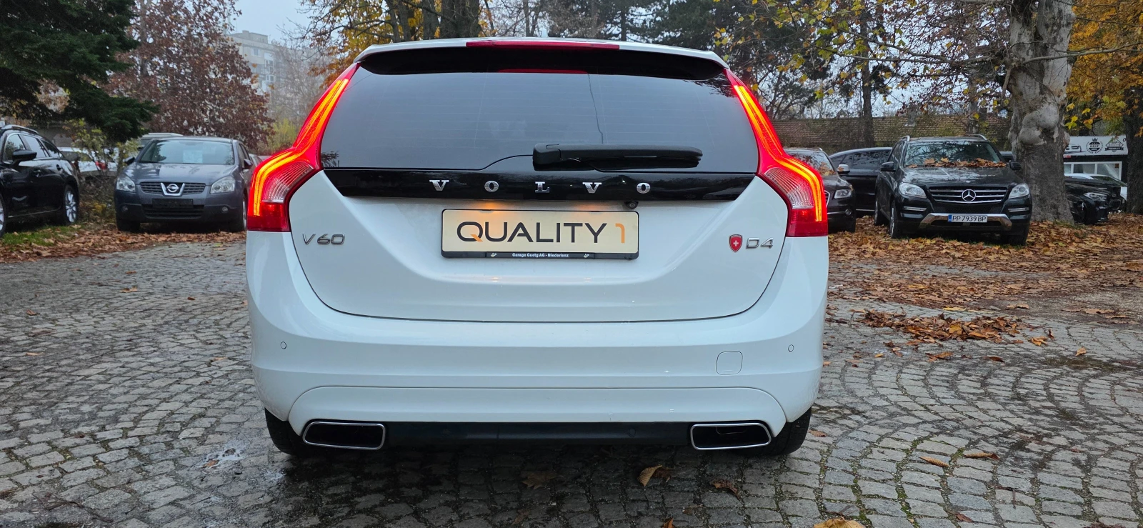 Volvo V60 2.0d * SUMMUM* AVTOMAT* KEYLESS* DISTONIC* SWISS - изображение 6