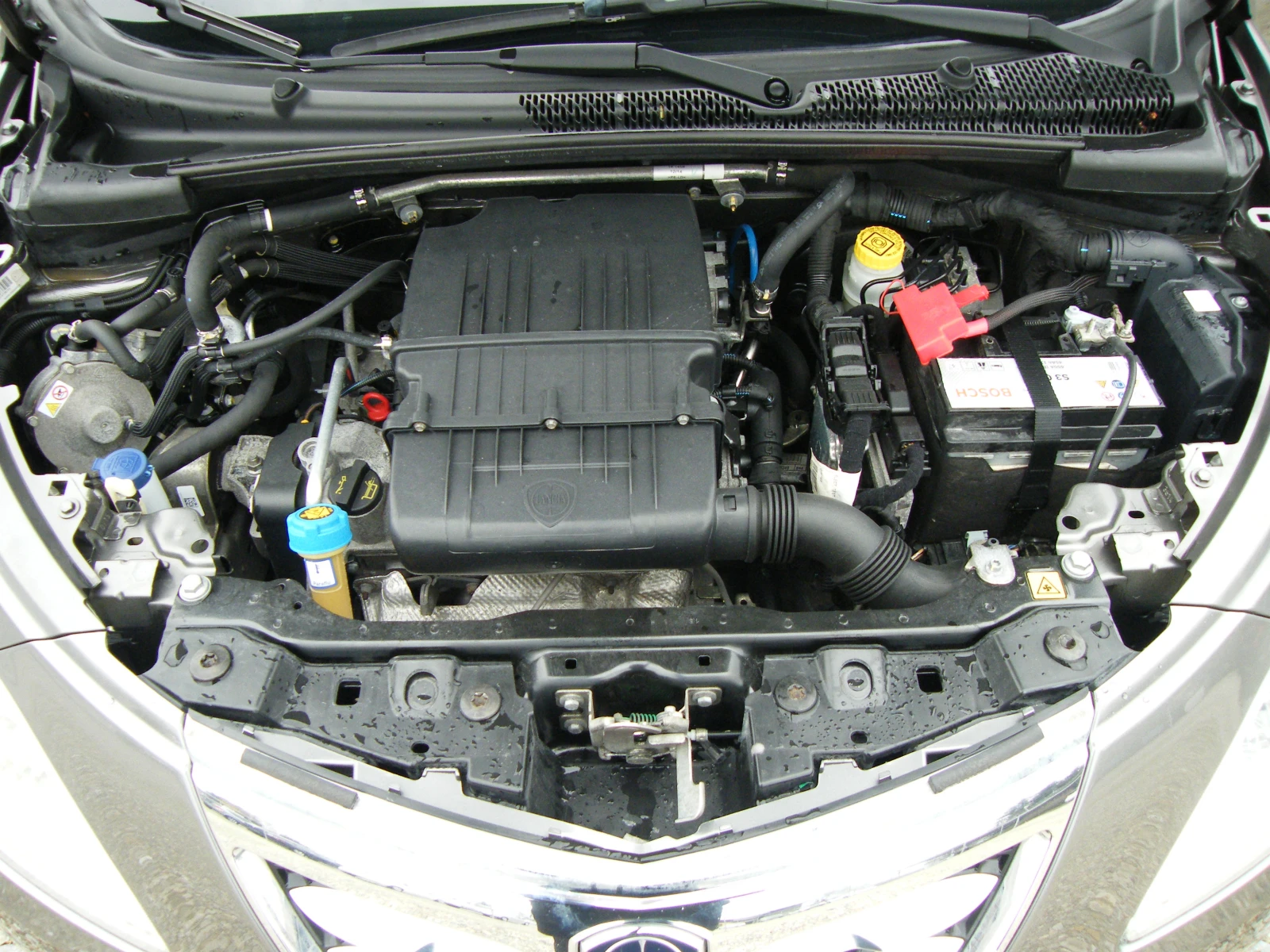 Lancia Ypsilon 1.2i EURO 6B GAZ  | Mobile.bg   16