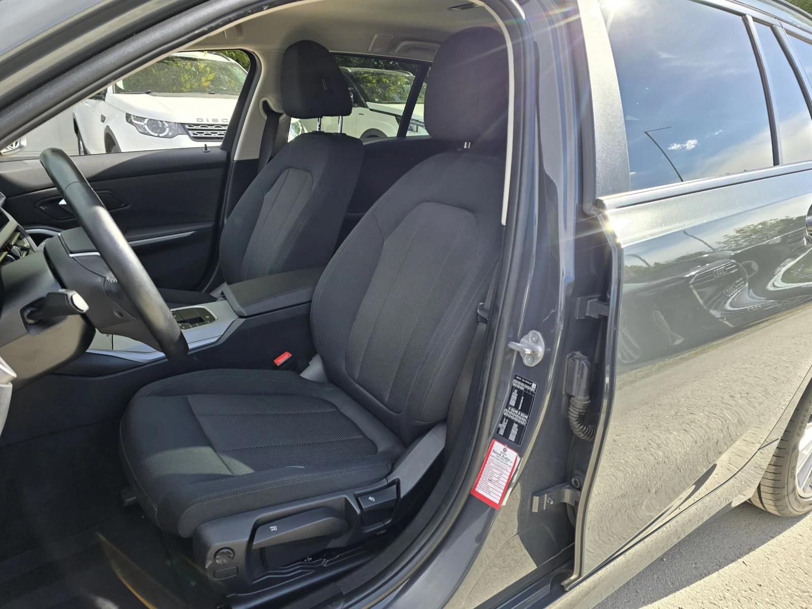 BMW 320 D 190к.с Touring Advantage Топ състояние , снимка 9 - Автомобили и джипове - 52751614