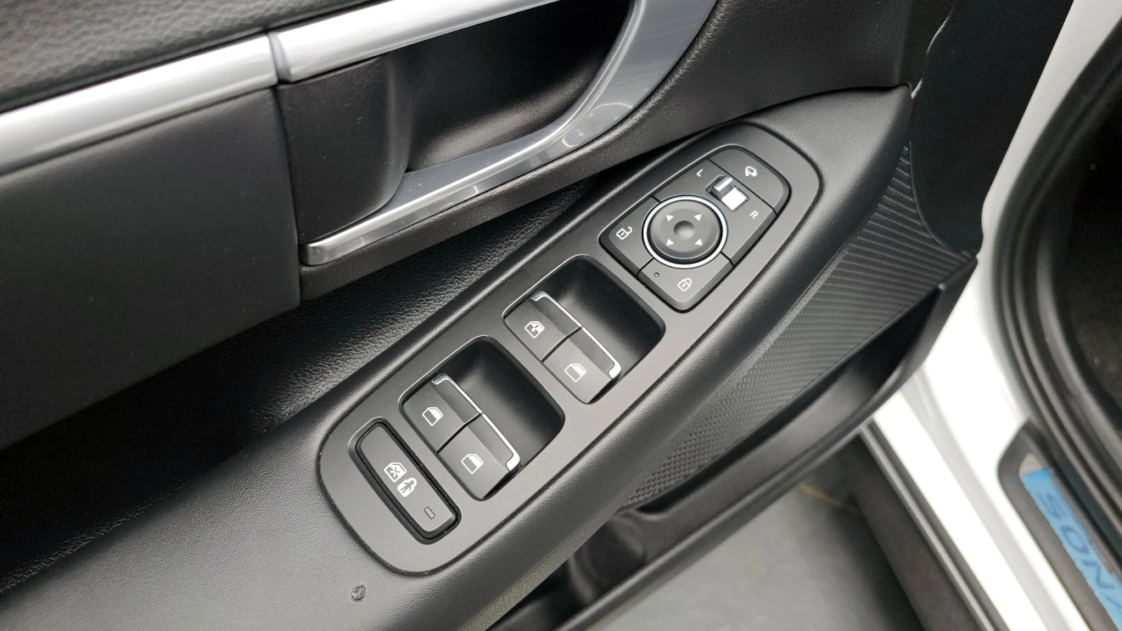 Hyundai Sonata 2.0LPG Smart autogeorge.com | Mobile.bg � ����������� 17