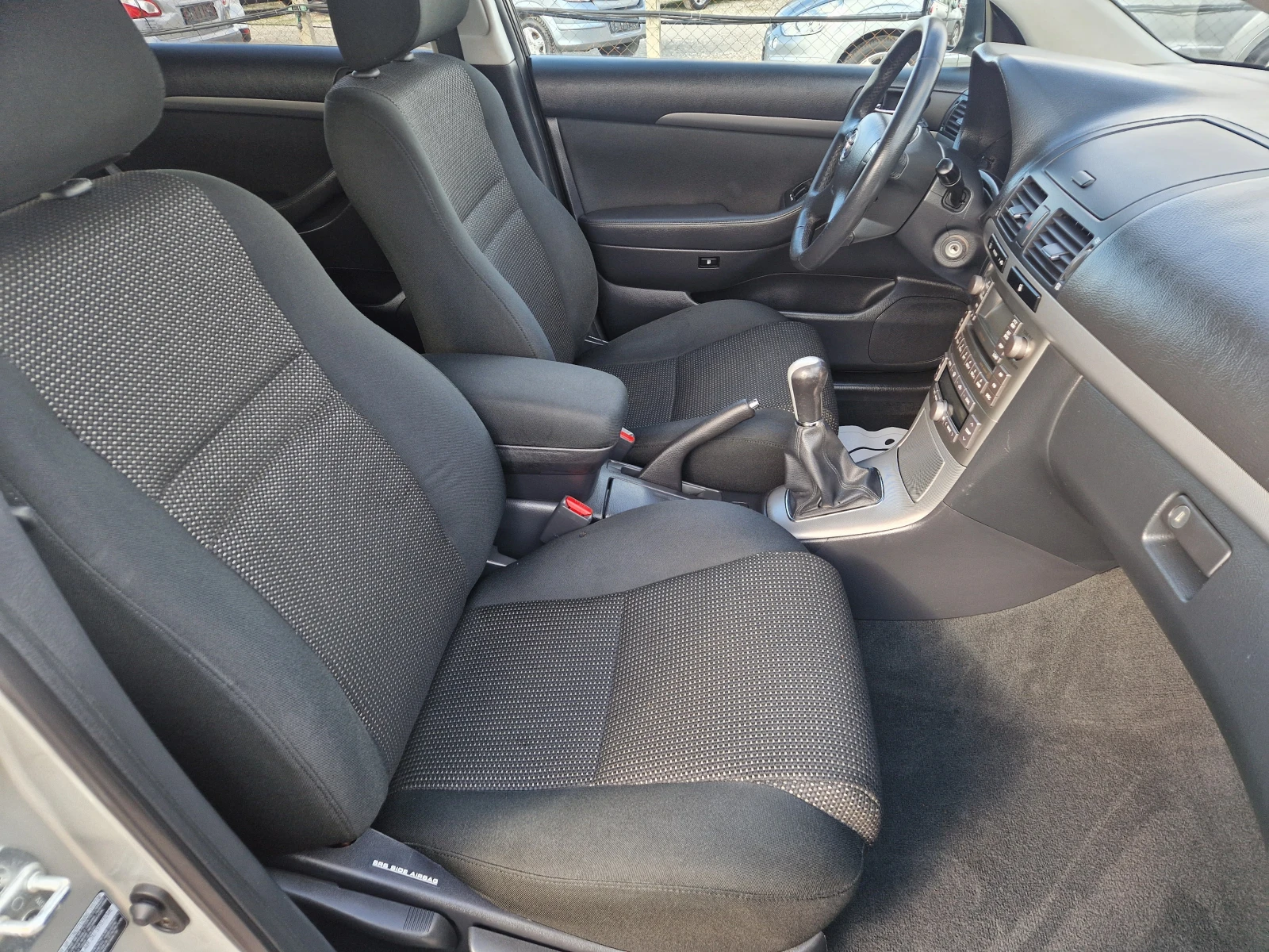 Toyota Avensis 1.8 i 129ch | Mobile.bg � ����������� 16