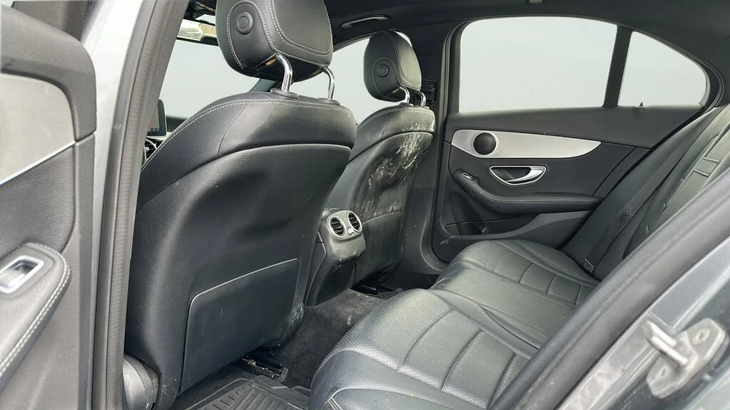 Mercedes-Benz C 300 4MATIC* АвтоКредит* (Цена до БГ) , снимка 11 - Автомобили и джипове - 53957035