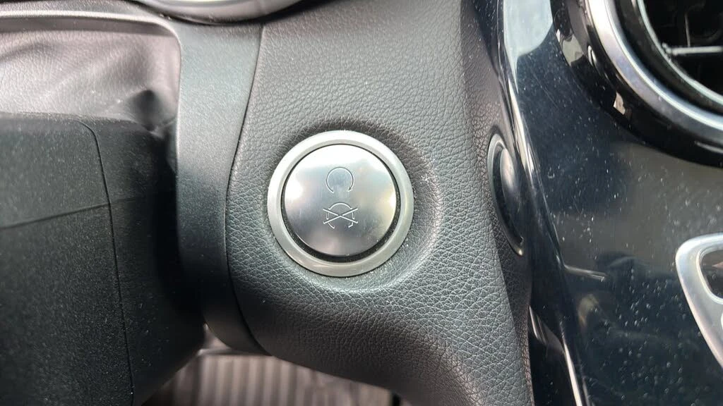 Mercedes-Benz C 300 4MATIC* АвтоКредит* (Цена до БГ) , снимка 10 - Автомобили и джипове - 53957035