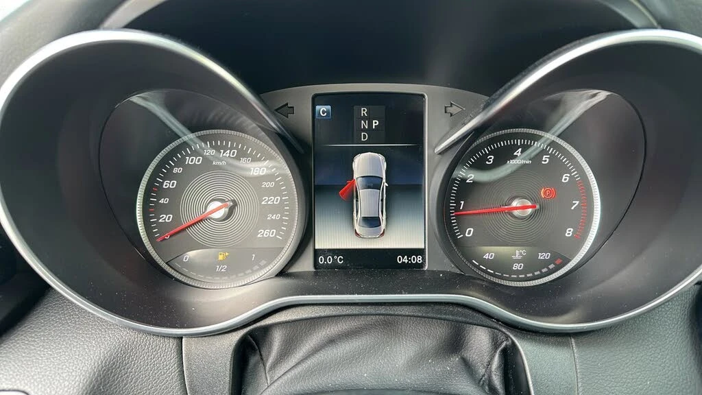 Mercedes-Benz C 300 4MATIC* АвтоКредит* (Цена до БГ) , снимка 8 - Автомобили и джипове - 53957035