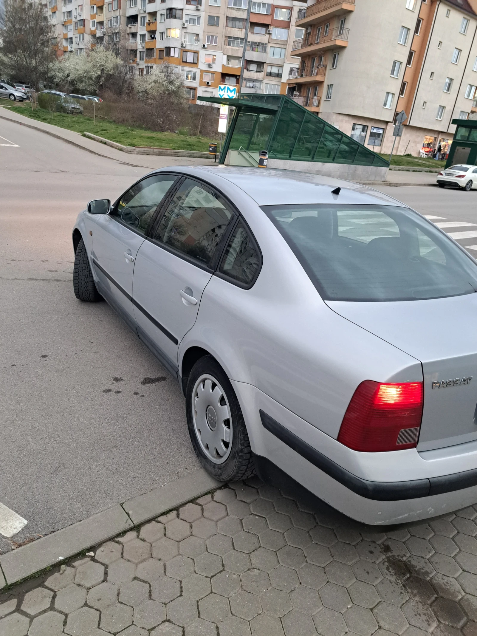 VW Passat B5, снимка 4 - Автомобили и джипове - 54083130