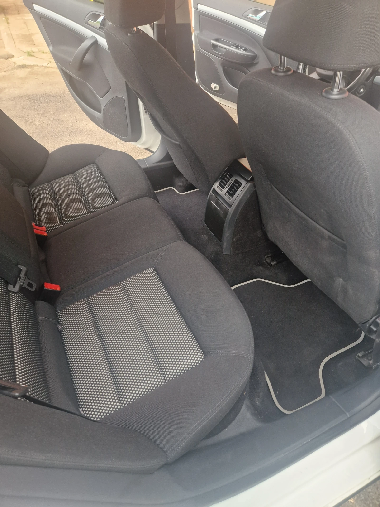 Skoda Octavia Скаут, снимка 16 - Автомобили и джипове - 54315272