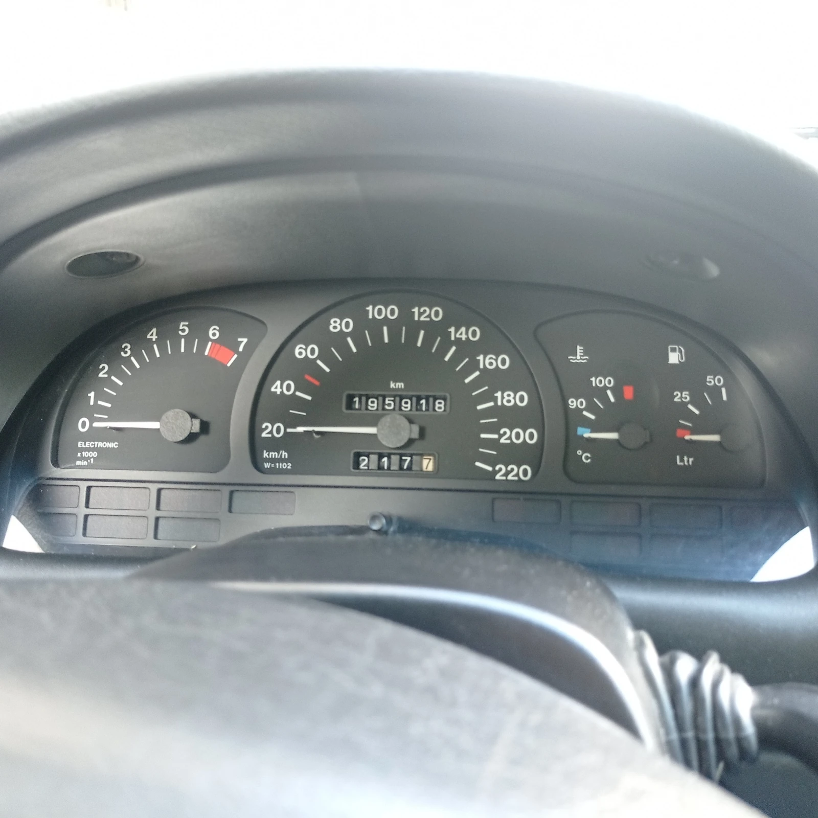 Opel Astra 1, 4, снимка 3 - Автомобили и джипове - 54450618