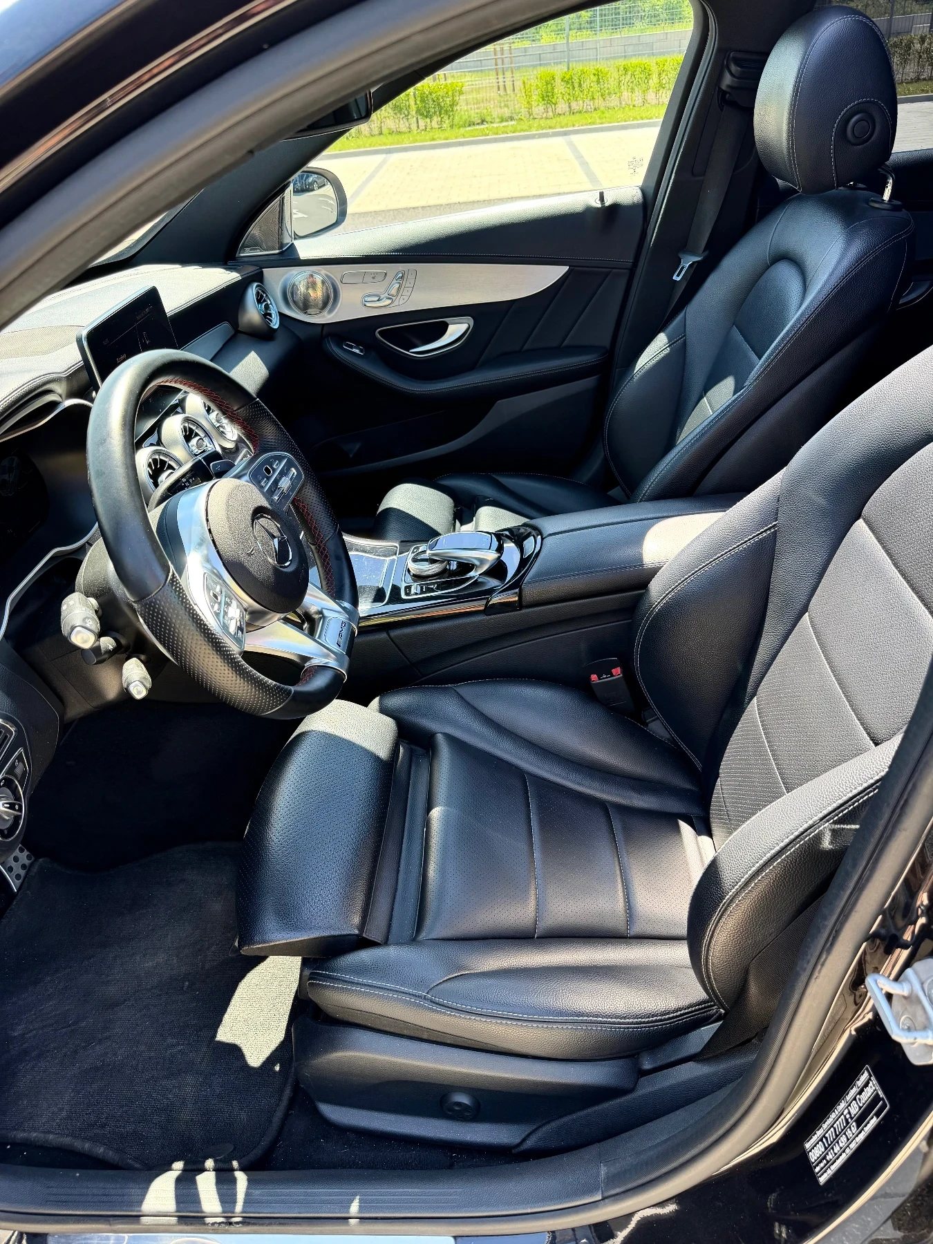 Mercedes-Benz C 250 AMG 4MATIC Burmester, снимка 12 - Автомобили и джипове - 54931039