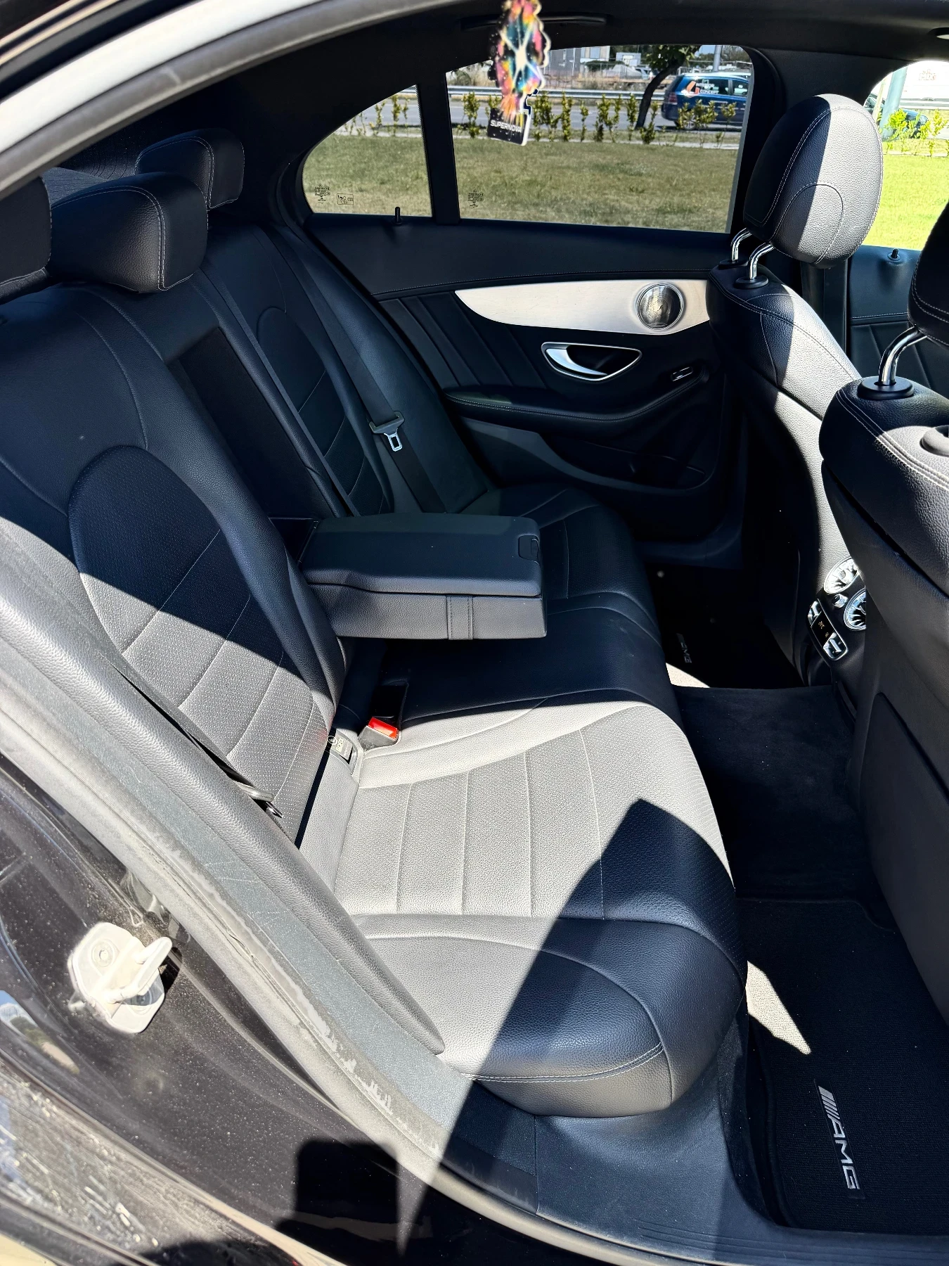 Mercedes-Benz C 250 AMG 4MATIC Burmester, снимка 14 - Автомобили и джипове - 54931039