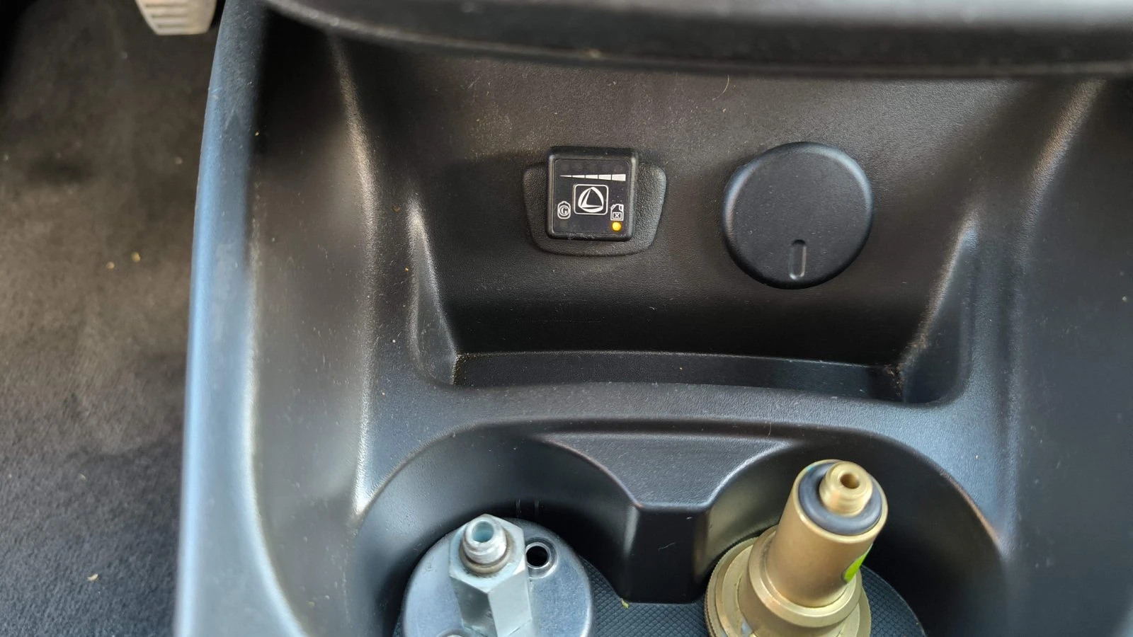 Opel Corsa 1.4I turbo GAZ, снимка 16 - Автомобили и джипове - 55075452