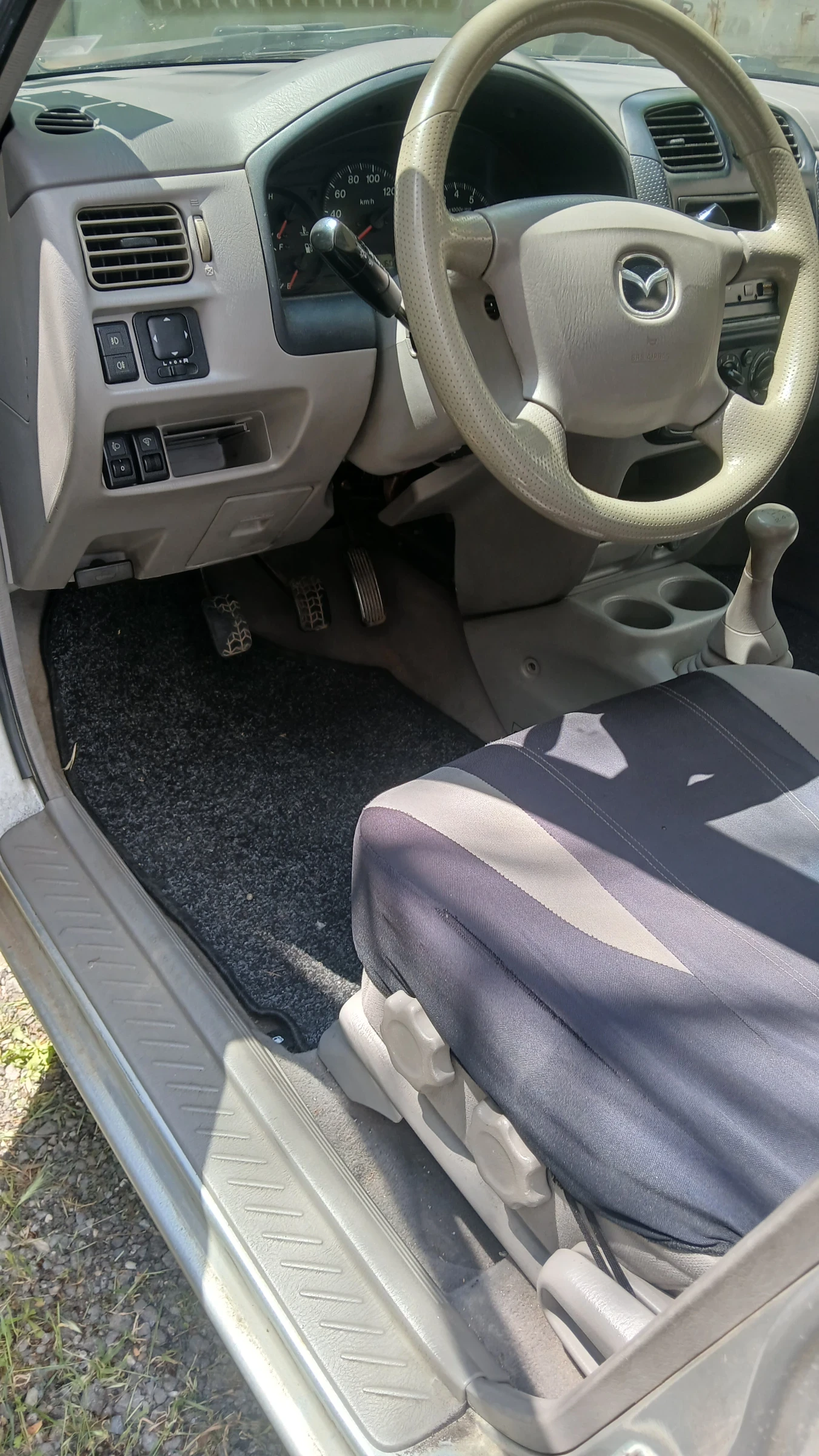 Mazda Demio, снимка 4 - Автомобили и джипове - 55135062