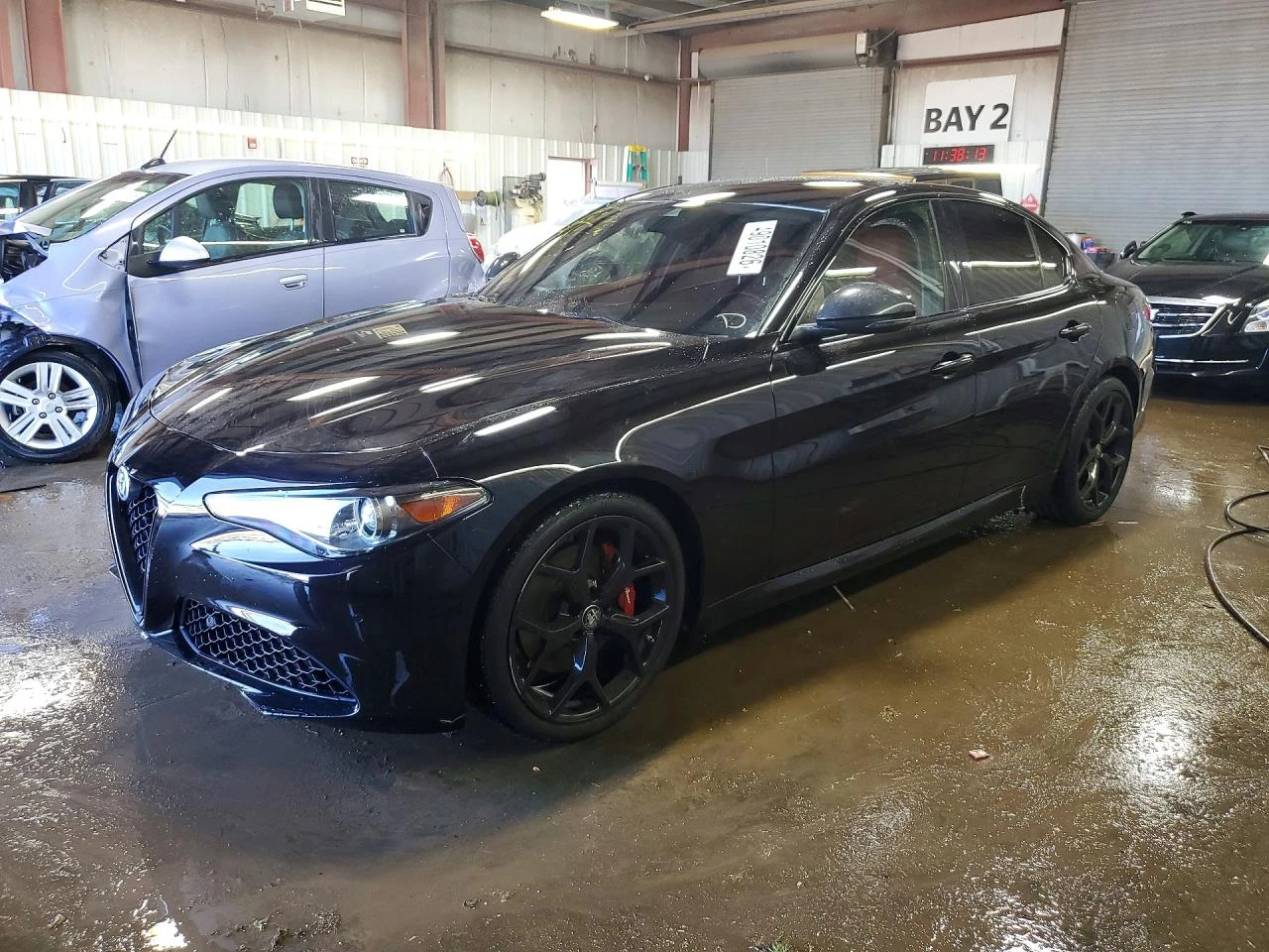 Alfa Romeo Giulia Sport* ПОДГРЕВ* КАМЕРА* KEYLESS* SUNROOF* , снимка 2 - Автомобили и джипове - 55234152