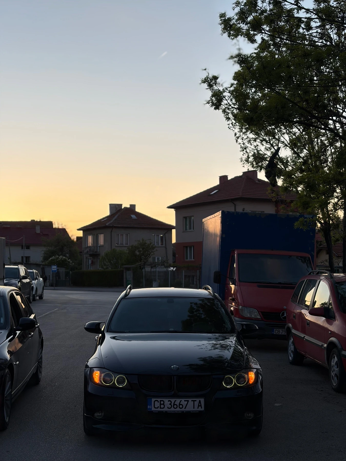 BMW 320, снимка 3 - Автомобили и джипове - 55291909