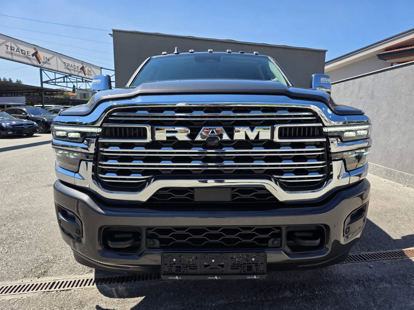 Dodge RAM 3500 6.7L CUMMINS LONGHORN, снимка 2 - Автомобили и джипове - 55739558