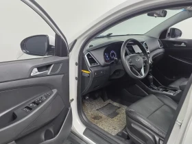 Hyundai Tucson 2.0 2WD STYLE, снимка 10