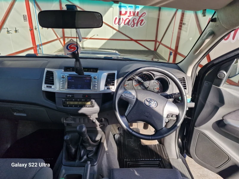 Toyota Hilux 3.0 D4D  171к.с  Invincible , снимка 12 - Автомобили и джипове - 48281199