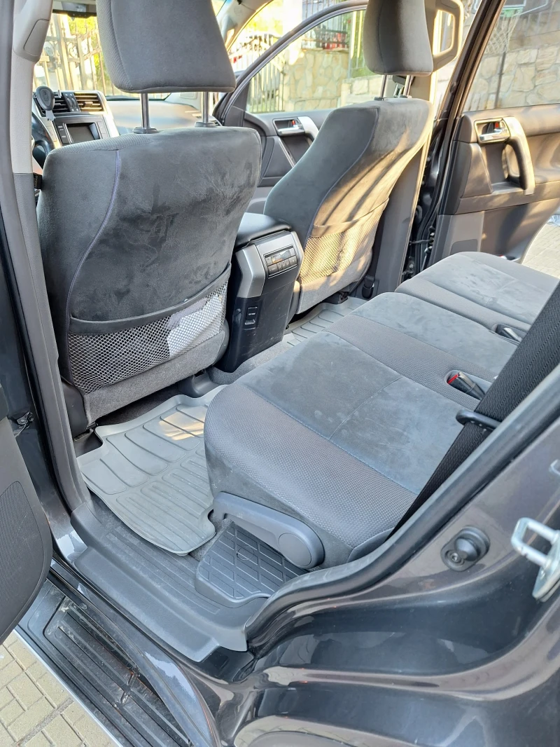 Toyota Land cruiser 150, снимка 8 - Автомобили и джипове - 52657414