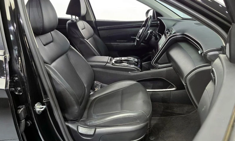 Hyundai Tucson Diesel 2.0 2WD Premium * НАЙ-ДОБРА ЦЕНА В БЪЛГАРИЯ, снимка 11 - Автомобили и джипове - 52046202