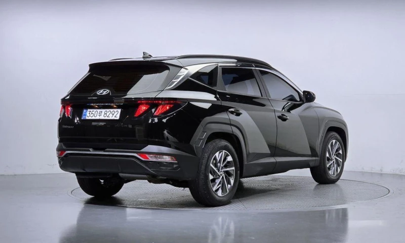 Hyundai Tucson Diesel 2.0 2WD Premium * НАЙ-ДОБРА ЦЕНА В БЪЛГАРИЯ, снимка 2 - Автомобили и джипове - 52046202