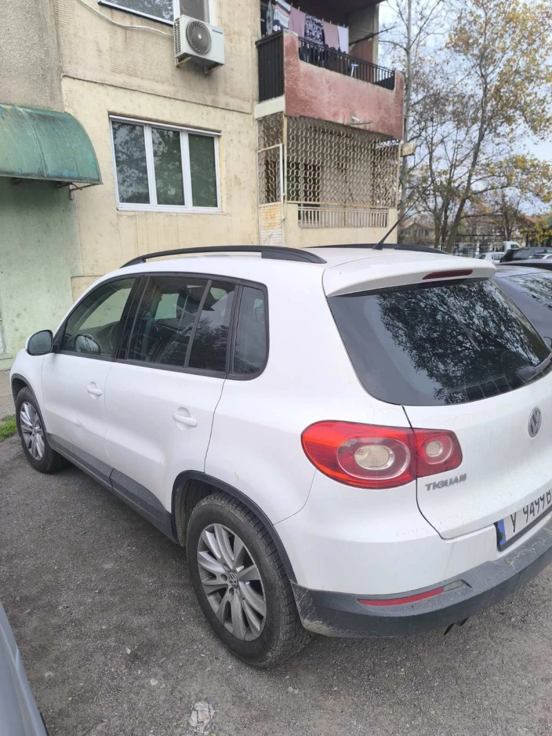 VW Tiguan, снимка 3 - Автомобили и джипове - 52585930