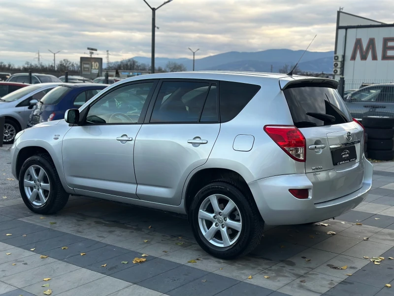 Toyota Rav4 * 2.2D-4D* 4X4* СЕРВИЗНА ИСТОРИЯ* , снимка 4 - Автомобили и джипове - 52594419