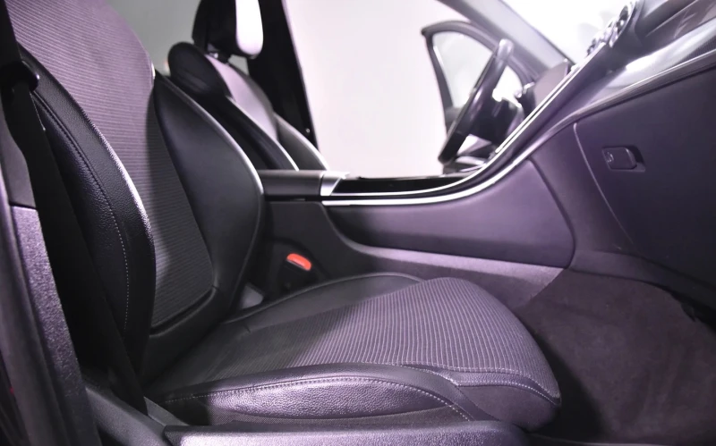 Mercedes-Benz GLC 220 d 4MATIC Off-Roader, снимка 6 - Автомобили и джипове - 52661541