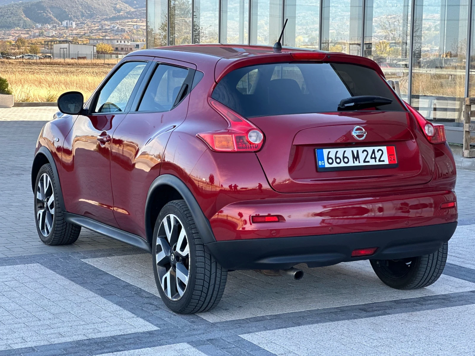 Nissan Juke 1.6iАВТОМАТИК - изображение 4