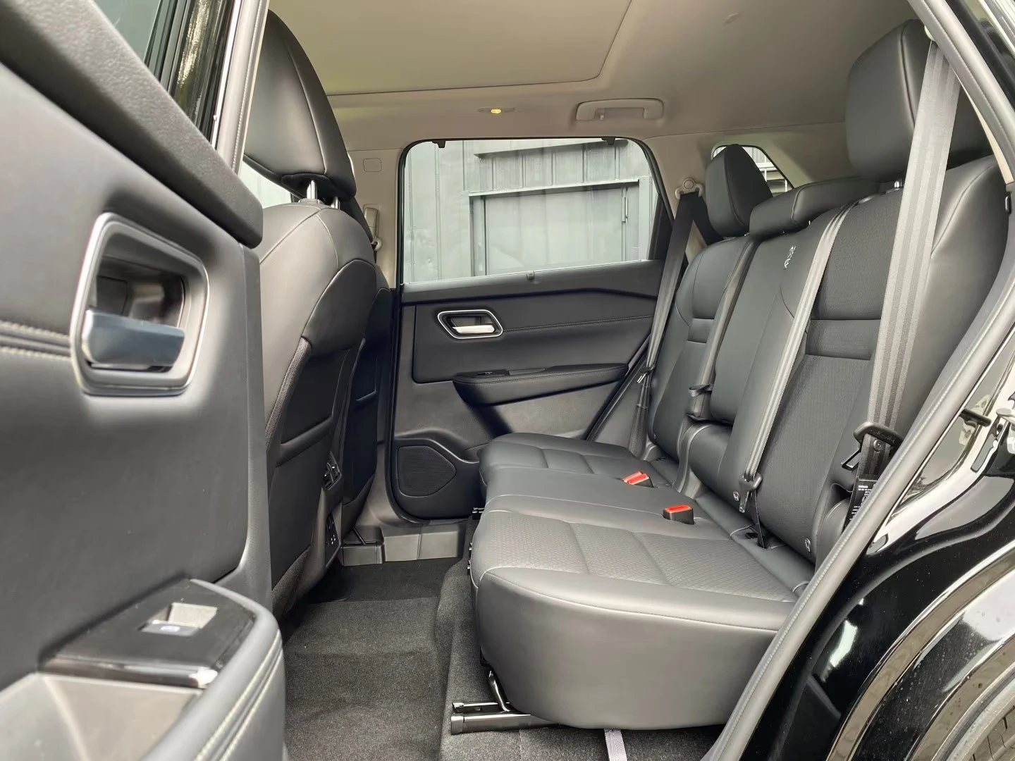 Nissan X-trail TEKNA/213HP/7S/PANO/360/BOSE/MEMO/HUD/642g | Mobile.bg   11