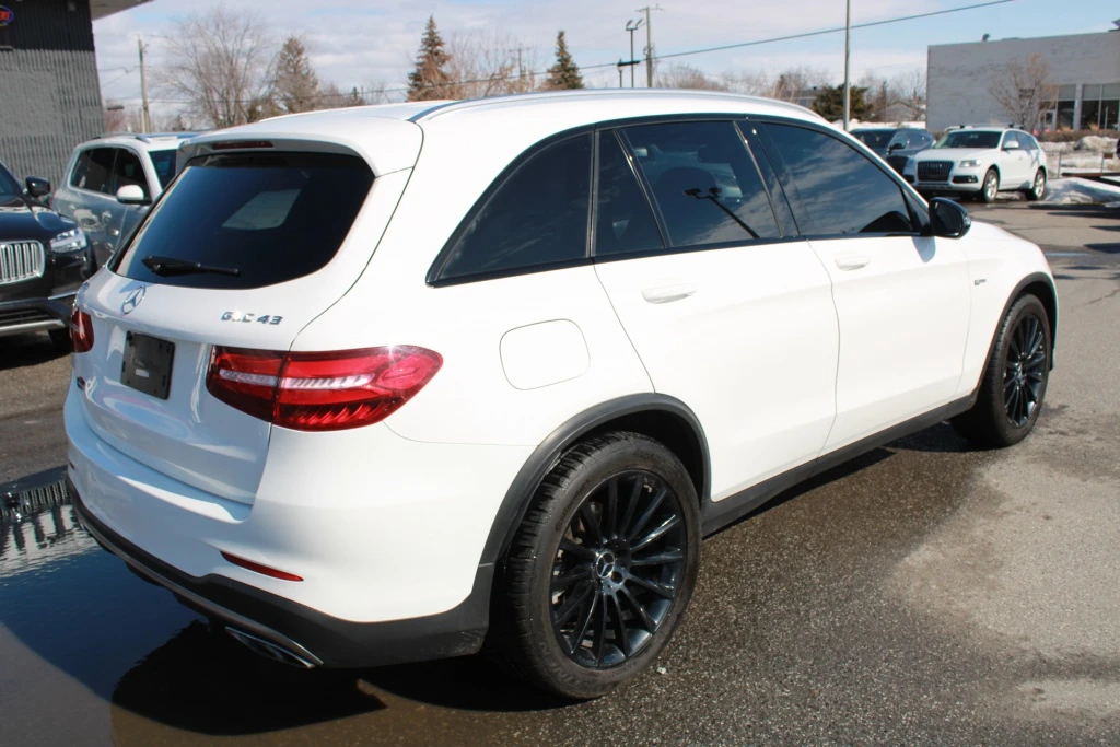 Mercedes-Benz GLC 43 AMG BURMASTER* 360* PANO* NIGHT PACK* KEYLESS GO* AMBI - изображение 4