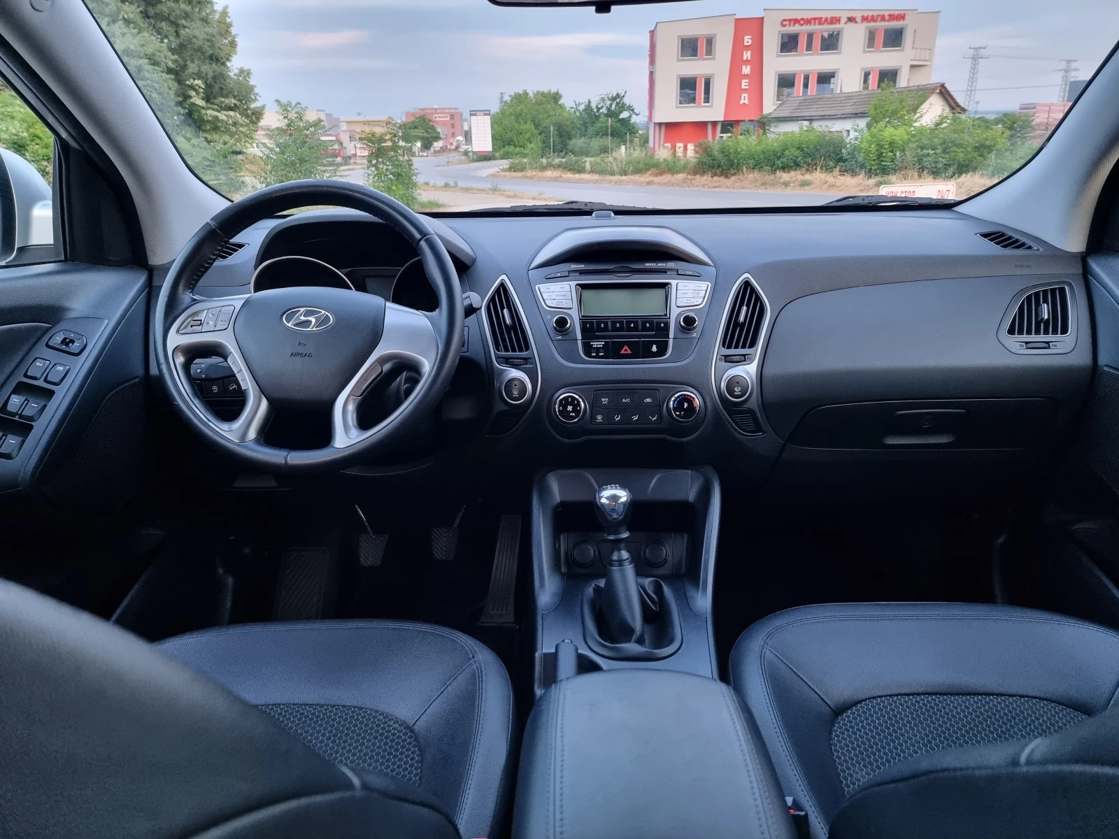 Hyundai IX35 1.6Б.135КС.6СК., снимка 12 - Автомобили и джипове - 54875201