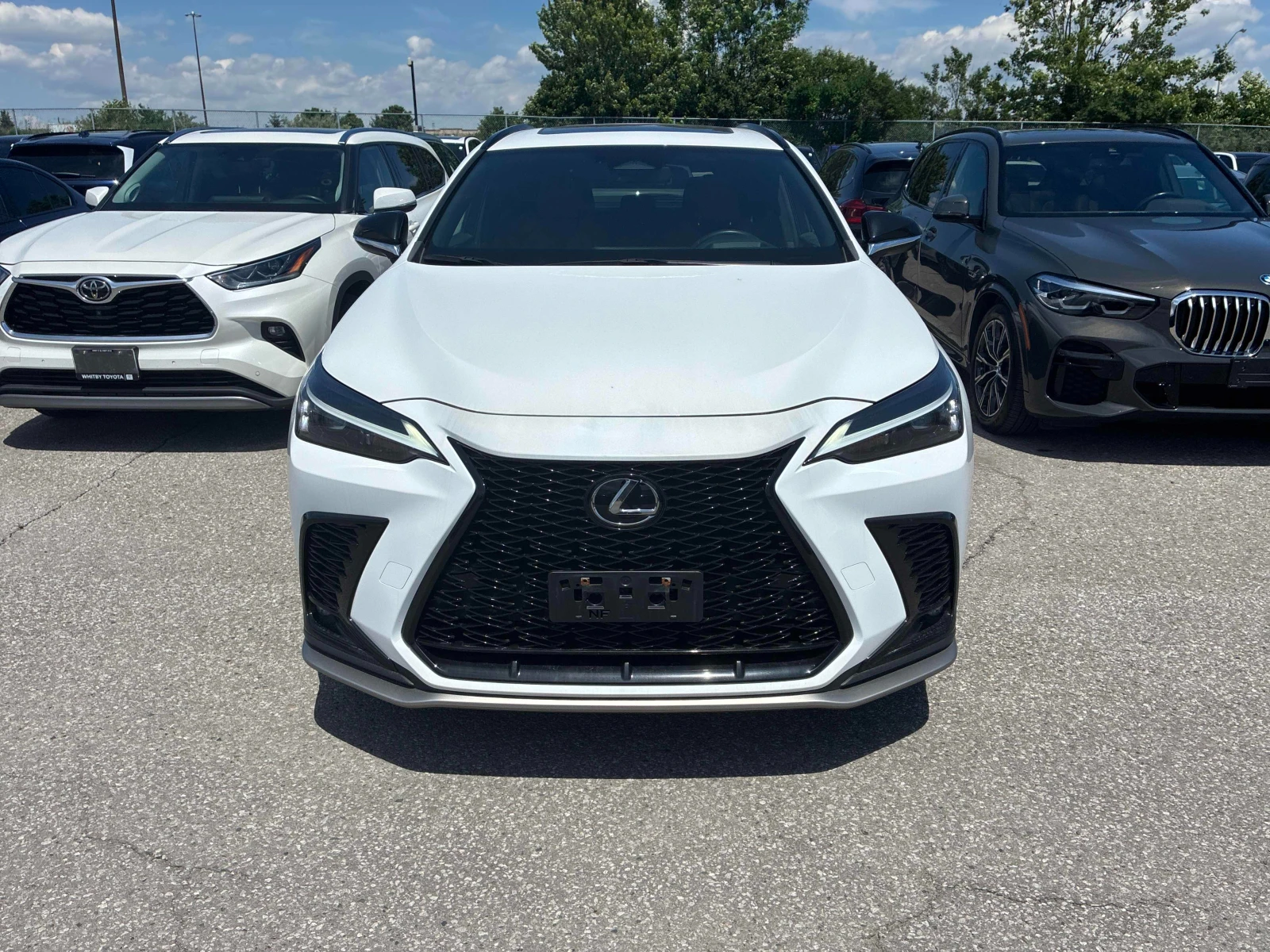 Lexus NX 350 * 2 КЛЮЧА * ПАНОРАМА * ПОДГРЕВИ * CARFAX, снимка 2 - Автомобили и джипове - 55053848