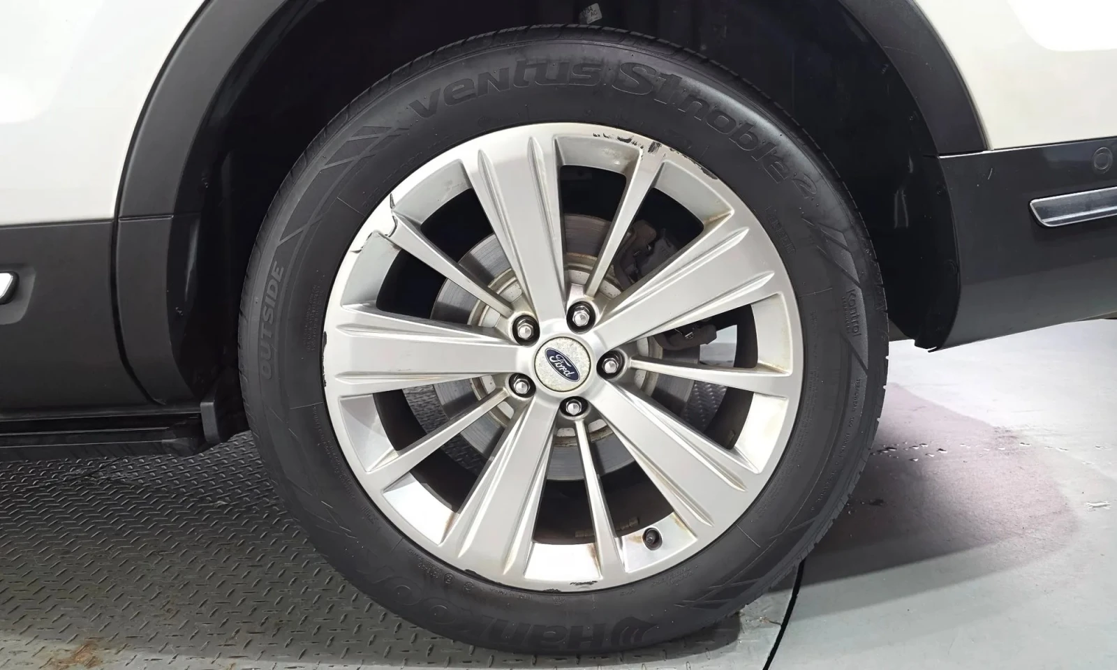 Ford Explorer 2.3 Limited 4Wd 5Th Generation, снимка 15 - Автомобили и джипове - 55642467