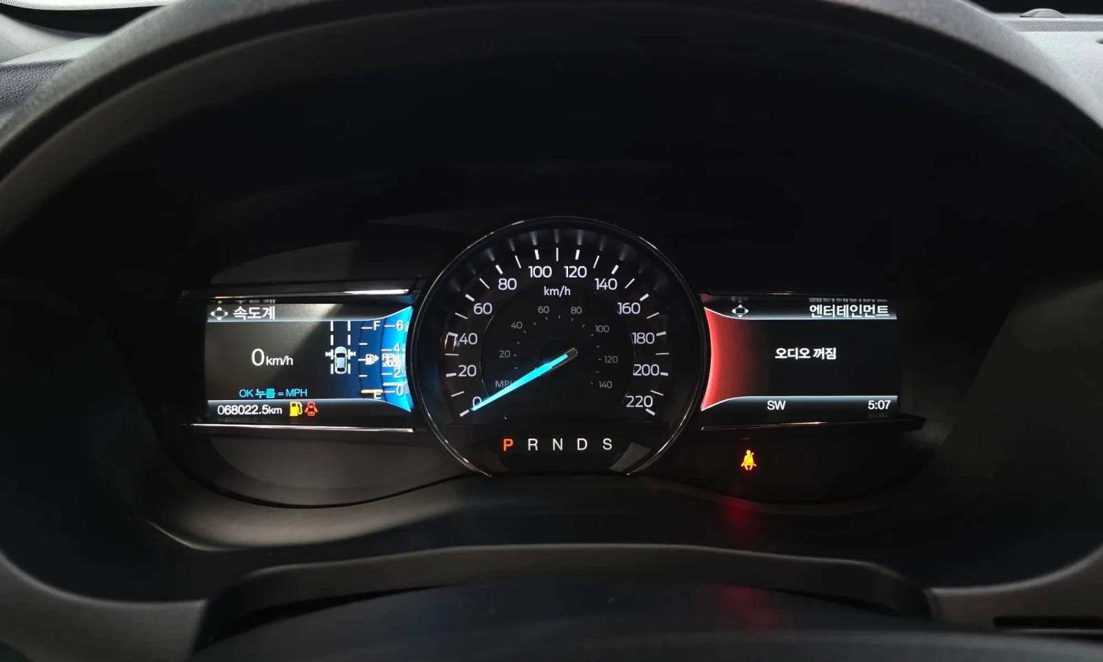 Ford Explorer 2.3 Limited 4Wd 5Th Generation, снимка 7 - Автомобили и джипове - 55642467