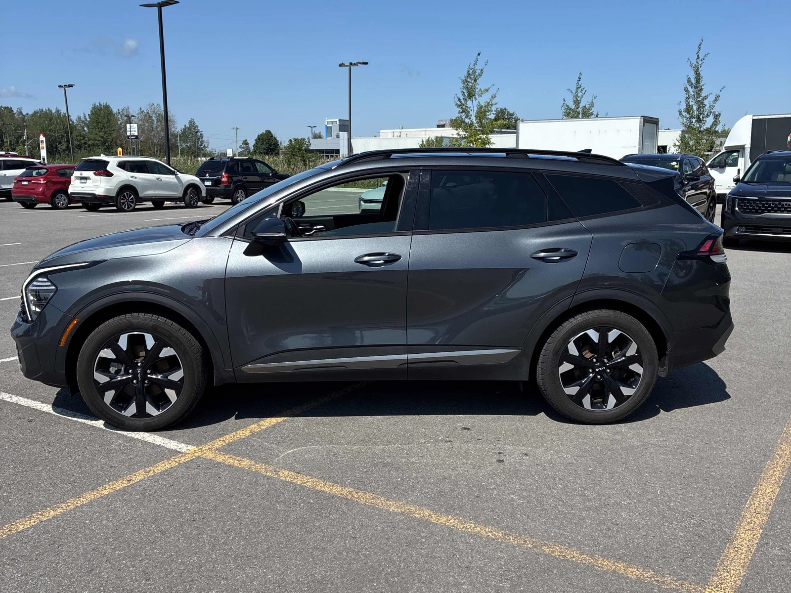 Kia Sportage, снимка 2 - Автомобили и джипове - 55690387