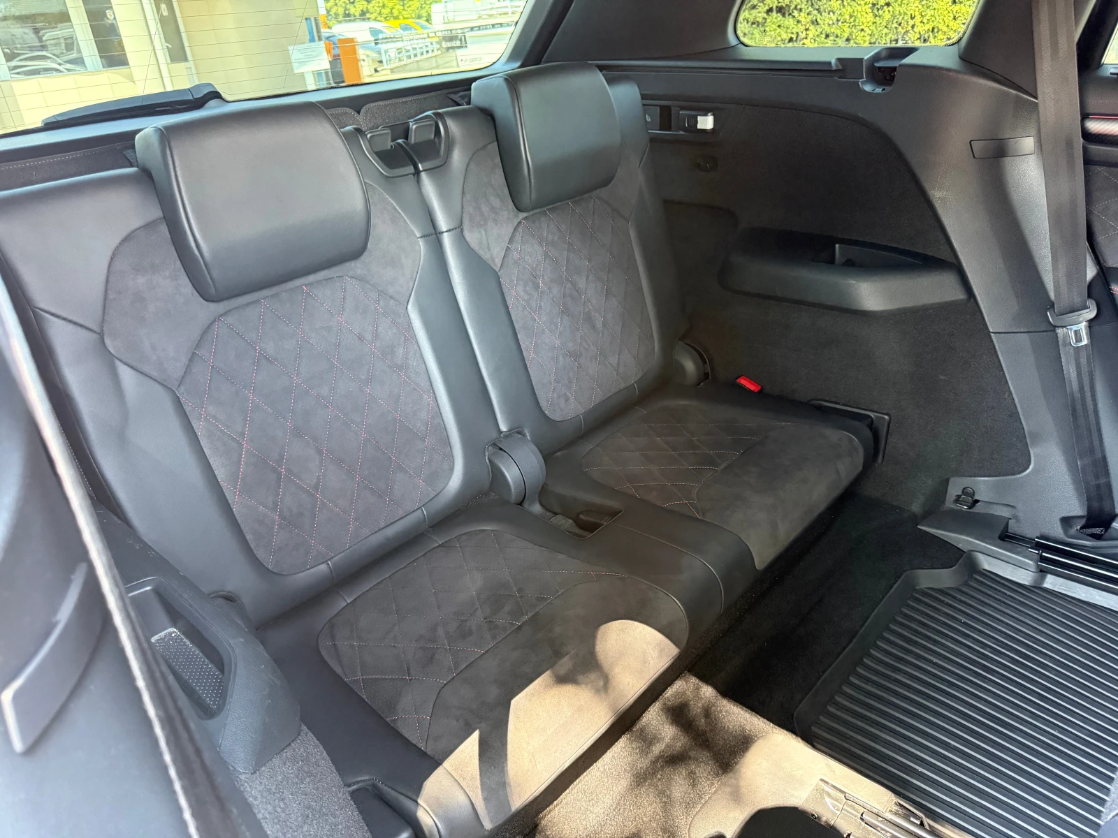 Skoda Kodiaq VRS 2.0BI-TDI 4x4 7-местен Black Edition , снимка 16 - Автомобили и джипове - 55791070