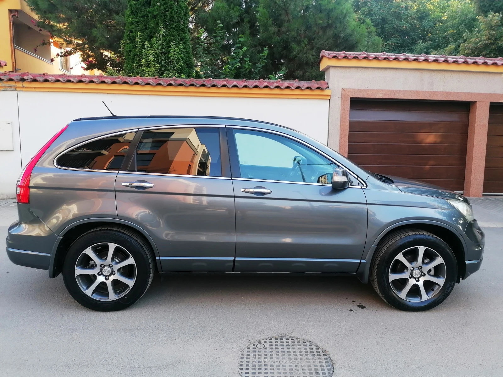 Honda Cr-v 2.0i-VTEC Панорама Камера Навигация Кожа Executive, снимка 10 - Автомобили и джипове - 55912018