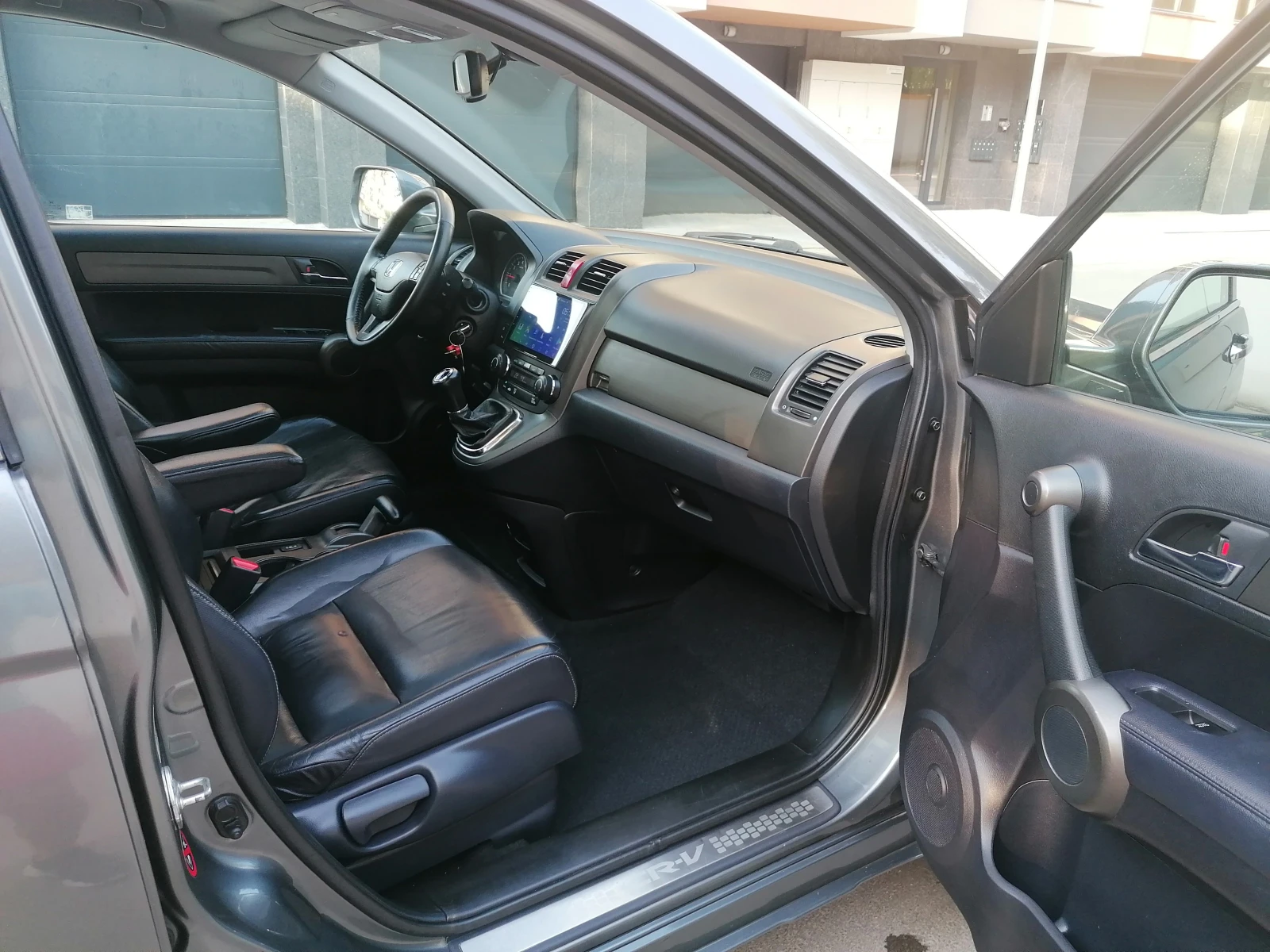 Honda Cr-v 2.0i-VTEC Панорама Камера Навигация Кожа Executive, снимка 8 - Автомобили и джипове - 55912018