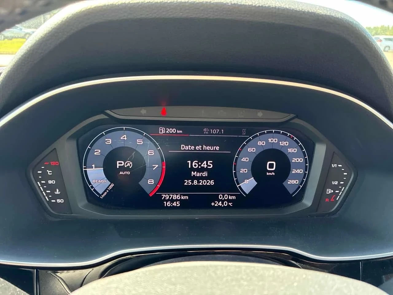 Audi Q3, снимка 8 - Автомобили и джипове - 56713136