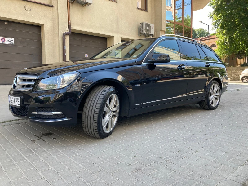 Mercedes-Benz C 180 CGI, снимка 5 - Автомобили и джипове - 48204548